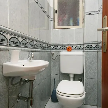 Διαμέρισμα With Parking Space - 5595 Crikvenica
