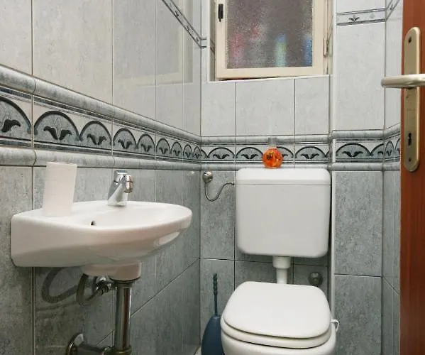Διαμέρισμα With Parking Space - 5595 Crikvenica